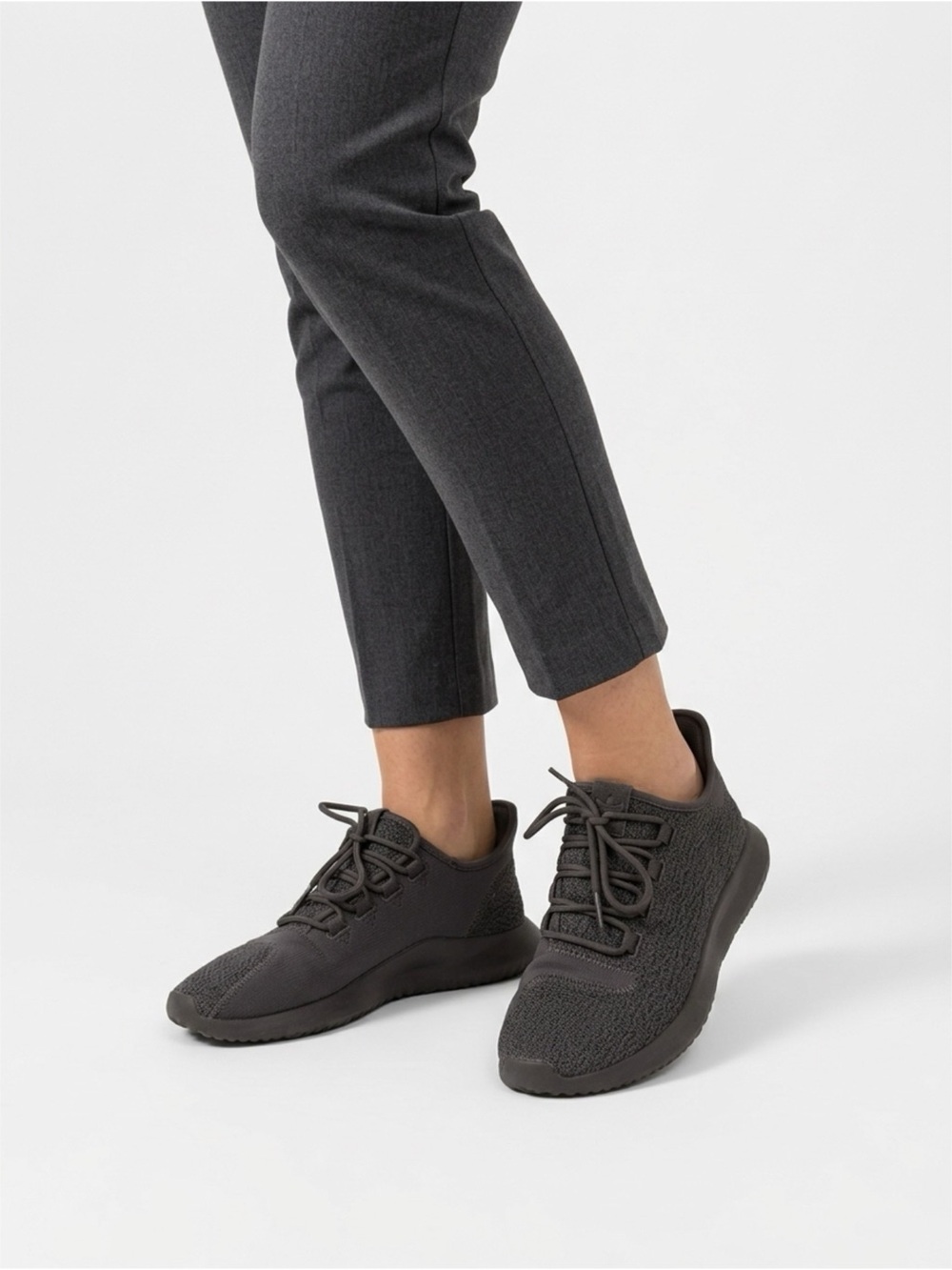 Women’s Casual Lace-Up Knit Sneakers in Dark Gray